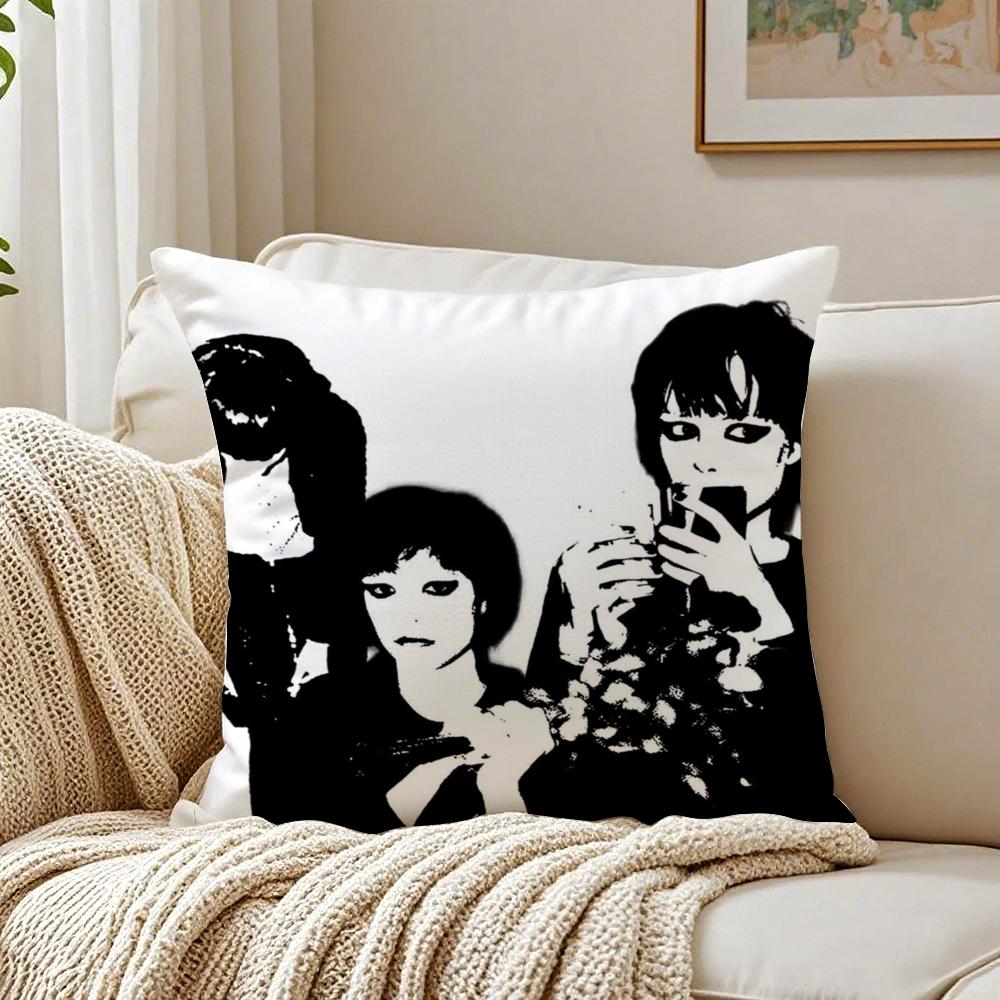 

band alternative CCrystal CCastles Cushion Cover Pillowcase Antidustmite living Room Sofa Decor Cushion Room 30X30cm