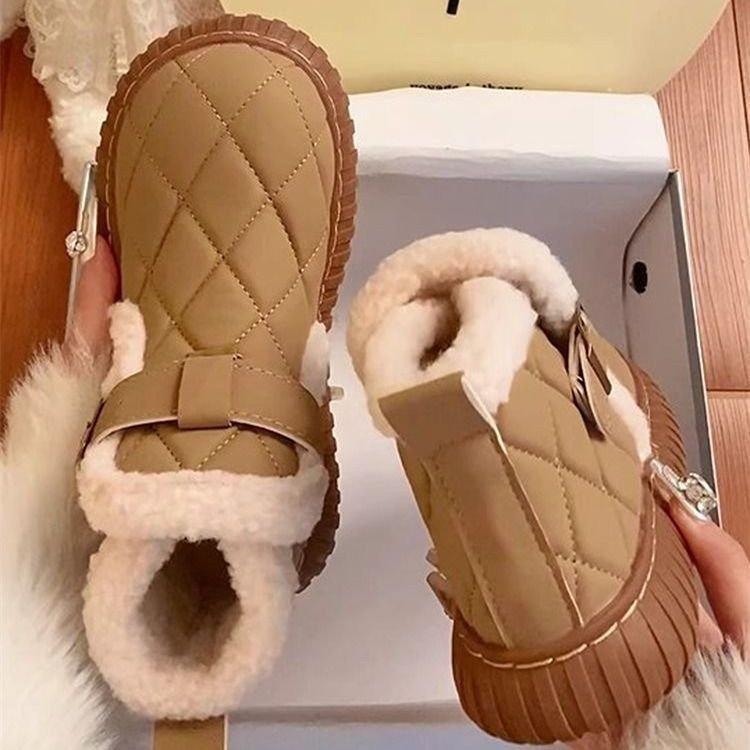 Snow boots women's winter piled and thickened 2025 new warm platform bread shoes Northeast cotton shoes non-slip soft-soled shoes