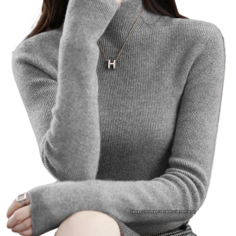 Första Linjens Damstickad Tröja med Halvhög Hals i Ullblandning – Höst/Vinter Smalstickad Basplagg
