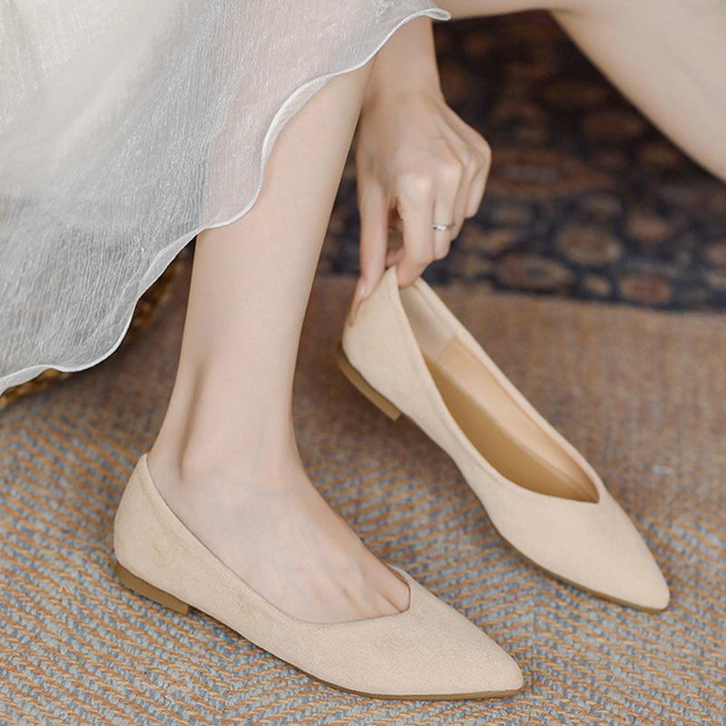 

Fashion pointed toe flock slip on loafers women shallow mouth suede leather OL shoes ballet flats women soft bottom moccasins 2025 34 абрикосовый