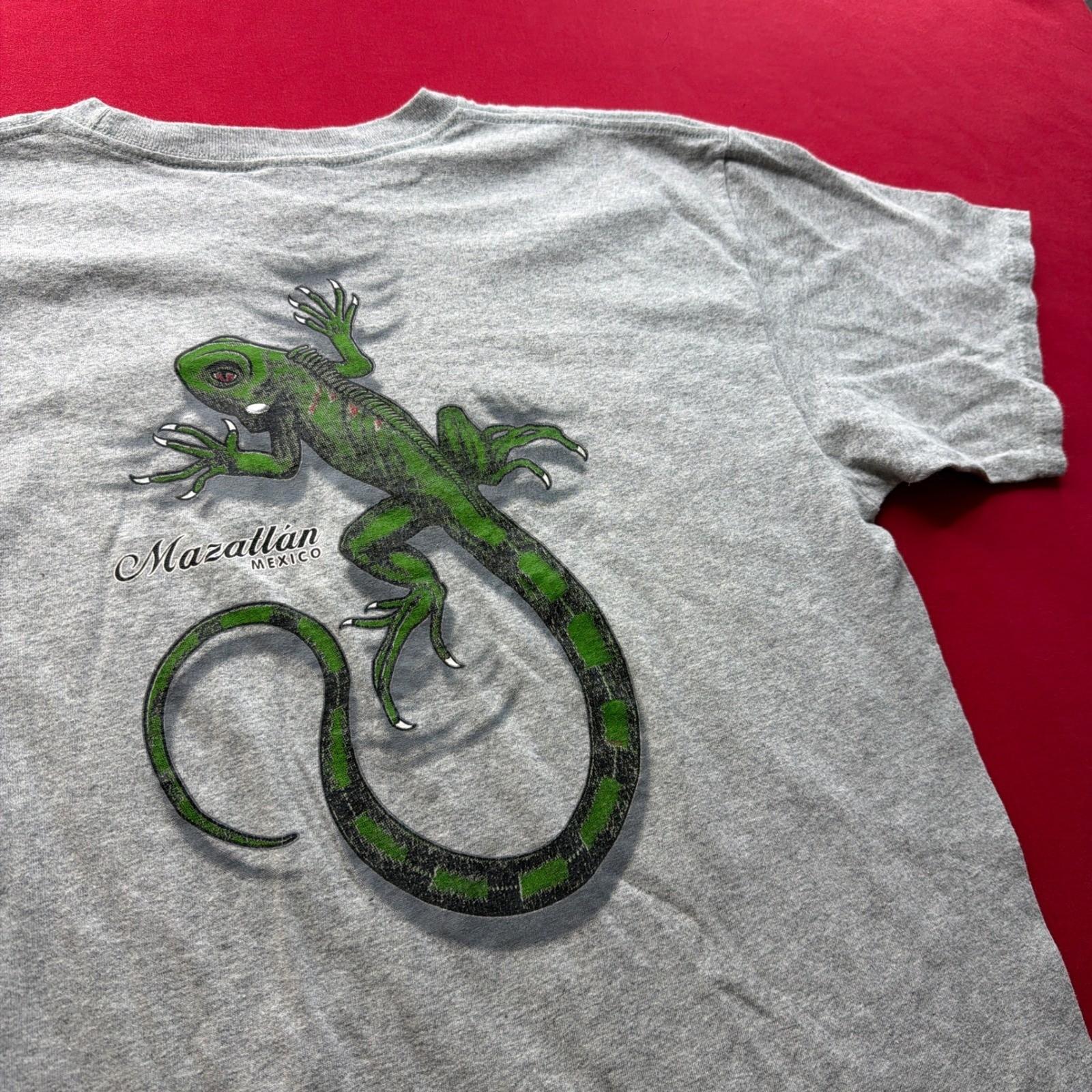 Vintage Y2K Yazbek Mazatlan Mexico Iguana Graphic T-Shirt Mens Large Gray Tee XXXL