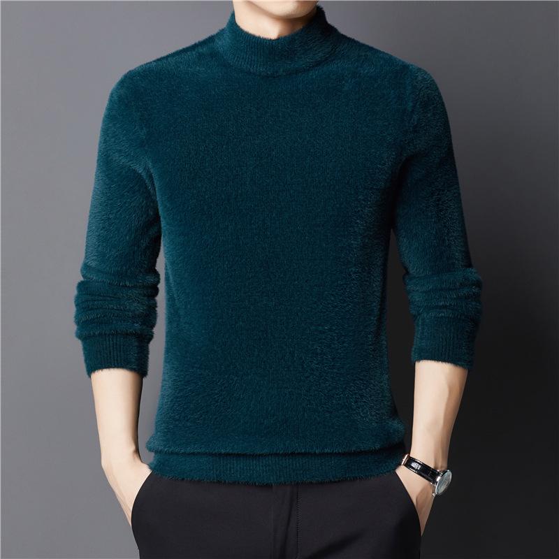 Men's Thick Chenille Velvet Turtleneck Sweater with Golden Carving