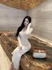 Elegant V-Neck Long-Sleeve Pleated Dress - Slim-Fit, Waist-Cinching Mid-Length Skirt for Women