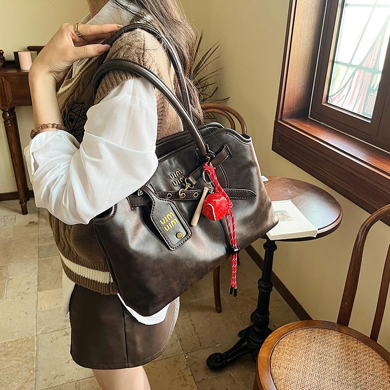 Large Capacity Bag Women's New Fashion Handbag Versatile Commuter Tote Bag