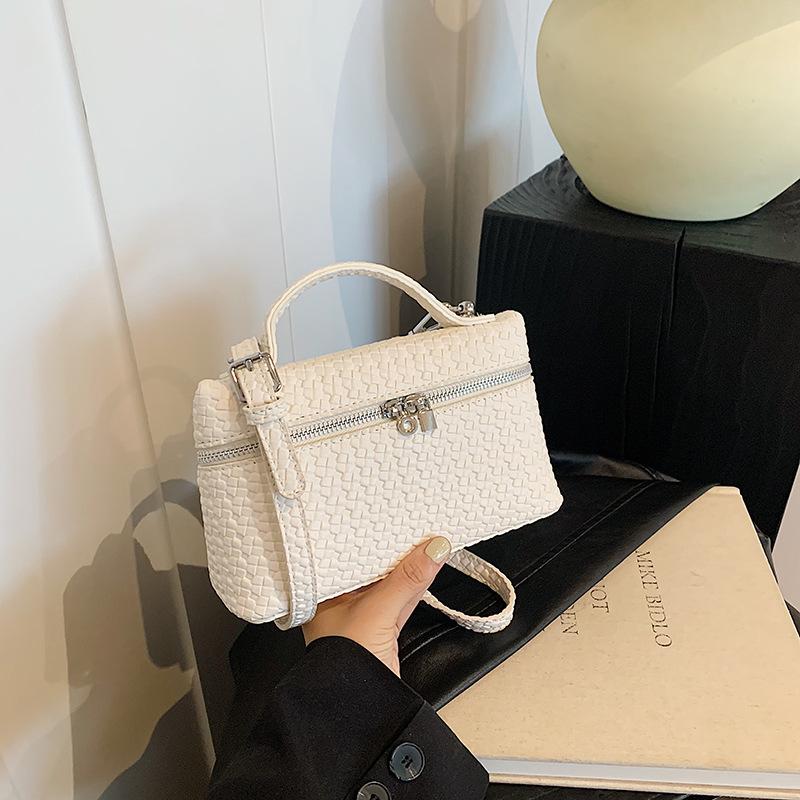 New high-end bag, embossed lunch box bag, portable shoulder crossbody trendy women's bag