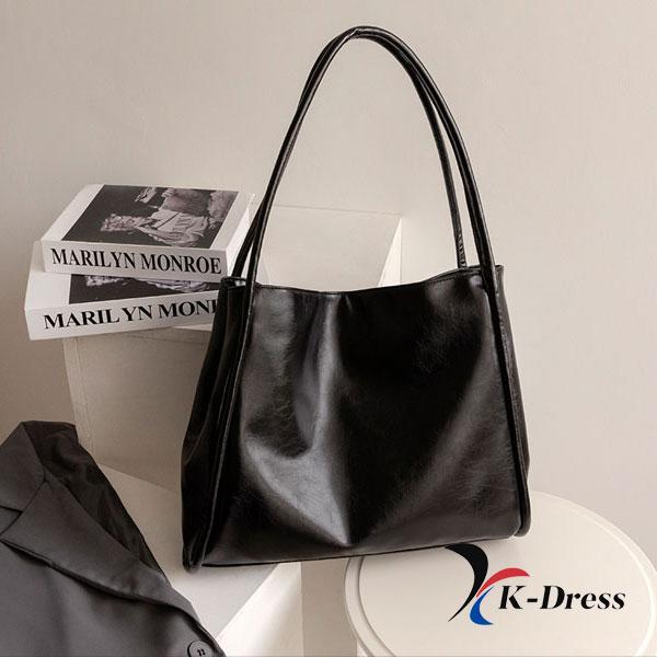 

Big Leather Shoulder Bag (3 colors) 44x31x12cm чорний