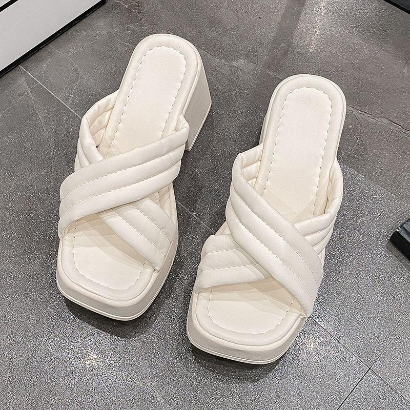 Waterproof desk thick-heeled high-heeled shoes, new models in the summer of 2025, lightweight ins show height, and wear small one-word slippers outsid