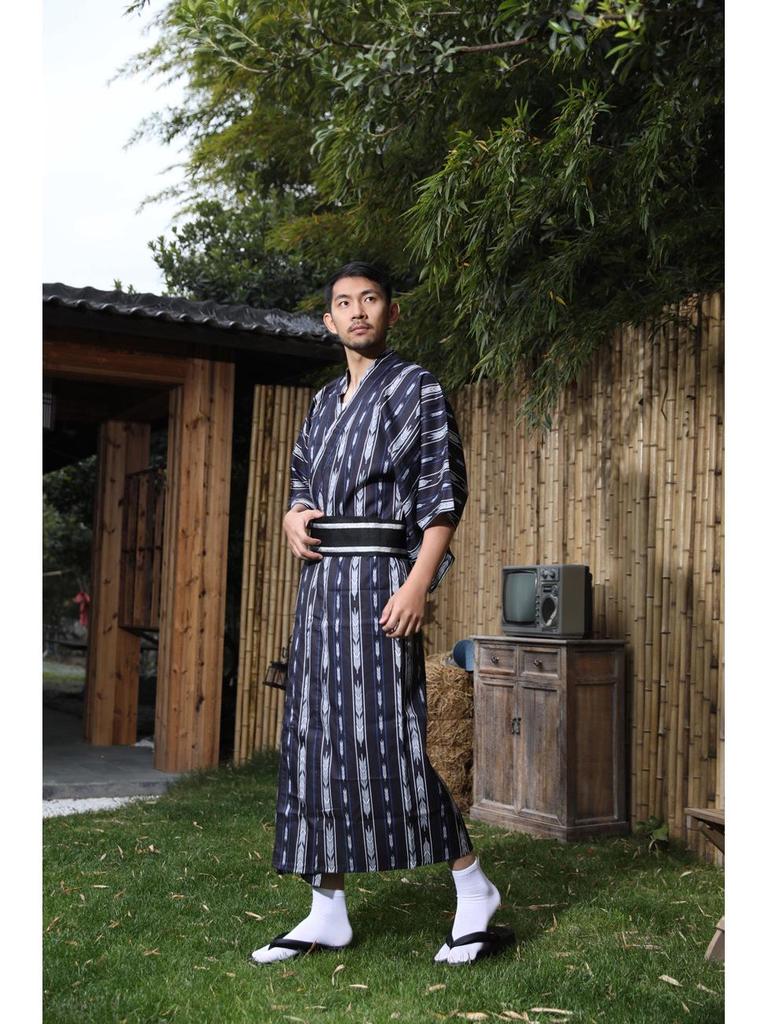 Pánské tradiční japonské kimono - Nežehlivé, Ideální na cestování a fotografování