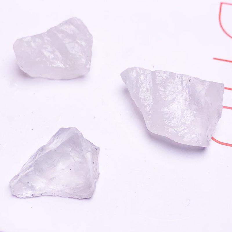 

Подвеска из хрустального гравия с отверстиями - Различные материалы для драгоценных камней - Необычный необработанный камень - Изготовление ювелирных изделий своими руками Clear Quartz