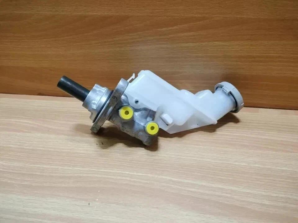 New Genuine Brake Master Cylinder For Suzuki Celerio 2008-2013