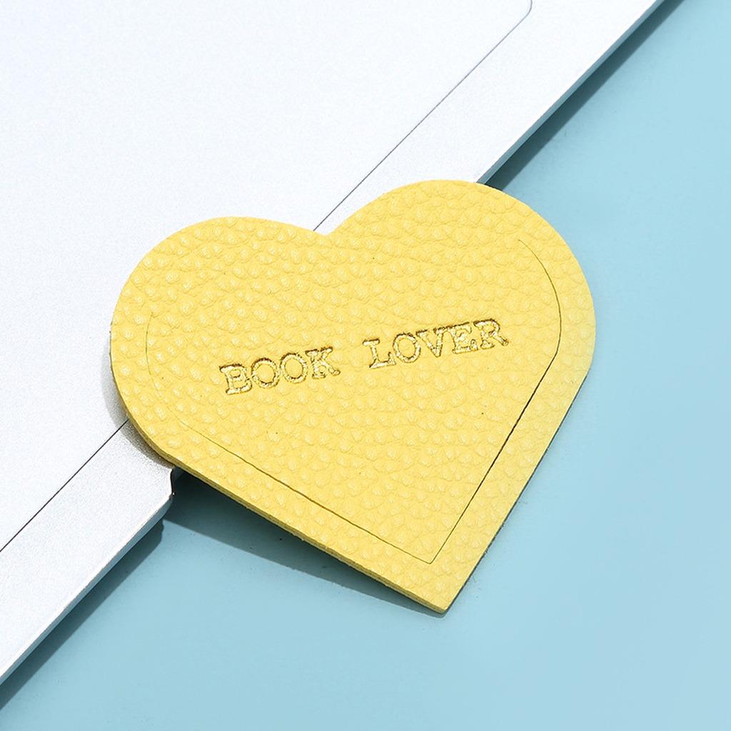 New Heart Shaped Premium PU Leather Bookmark Portable Page Clip For Book Lovers Office School Supplies Stationery Gift