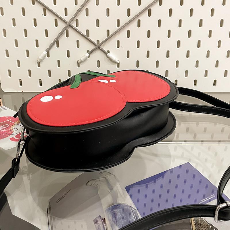 Kawaii Fashion Cherry Shape Clutch Bag Ladies Small Capacity Waterproof Red Fruit Crossbody Bags For Women Creative PU Shoulder Pouch Purse