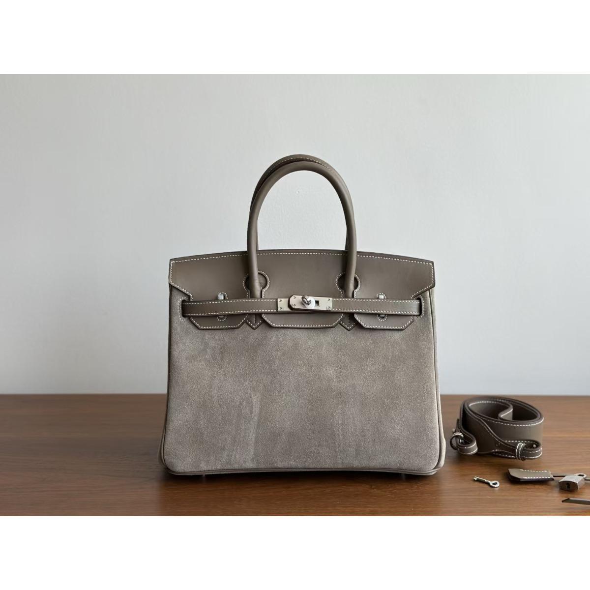 

Platinum bag swift leather and suede 25/30CM double shoulder strap women s bag single shoulder messenger versatile fashion handbag bag 30 сірий колір