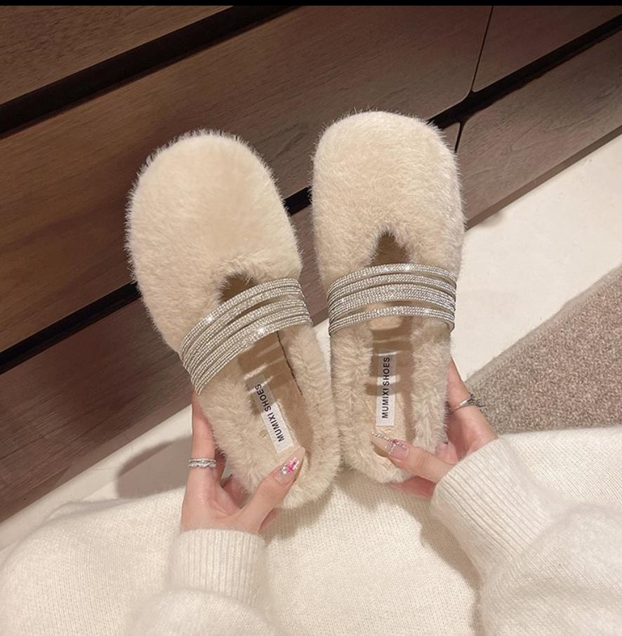 Fashion Winter Fashion Shining Rhinestone Women Fur Slippers Fluffy Fur Outward Soft Flat Shoes Elegant Women's Party Dress Mule Shoes