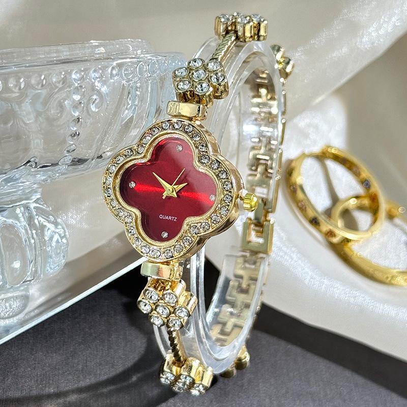 Браслет-часы «Четырехлистный клевер», женские модные часы в форме цветка красный