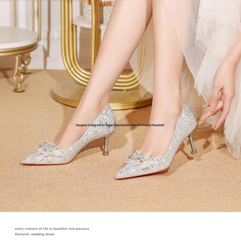 Brudens & Brudtärnornas 2025 Spetsiga Bröllopsskor - Franska Kristallhögklackade för Bröllop & Vardagsbruk