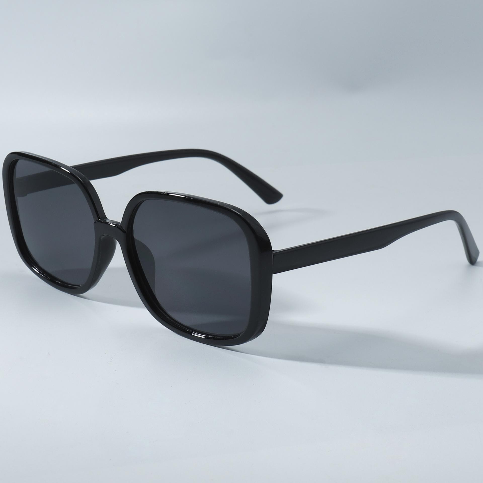 

Square simple plastic sunglasses for men and women fashion trend UV resistant glasses outdoor sunscreen sunshade C1