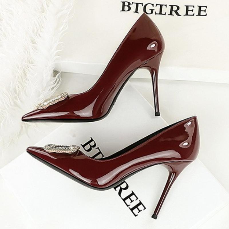 Fashion Western Style Pumps Women Shoes 10cm Thin Heels Glossy Patent Leather Shallow Pointed Toe Metal Crystal Buckle Pumps Black Red