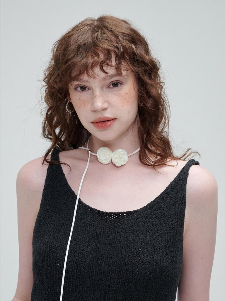 Noische N Fleur Necklace _ Ivory