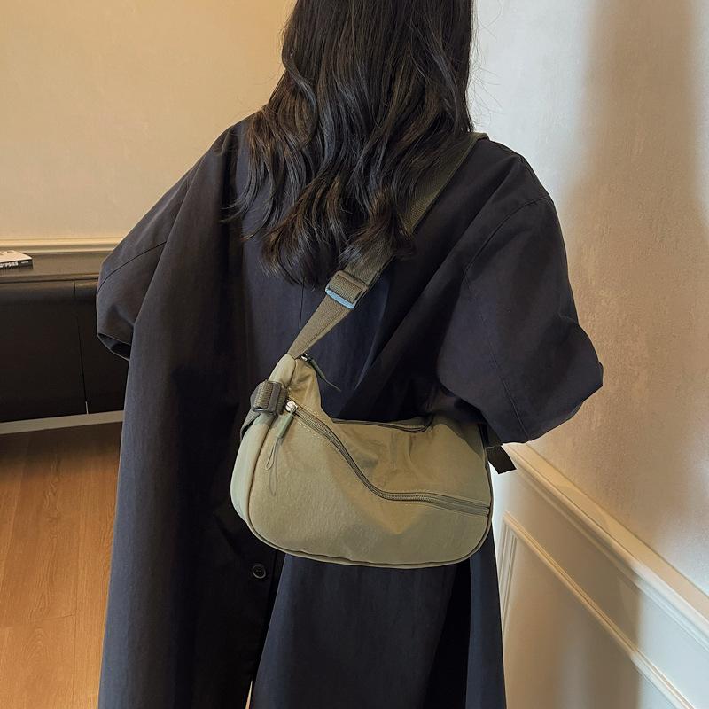 Zaino Monospalla Casual per Studentesse Universitarie, Leggero e di Grande Capacità, Borsa alla Moda per il Pendolarismo