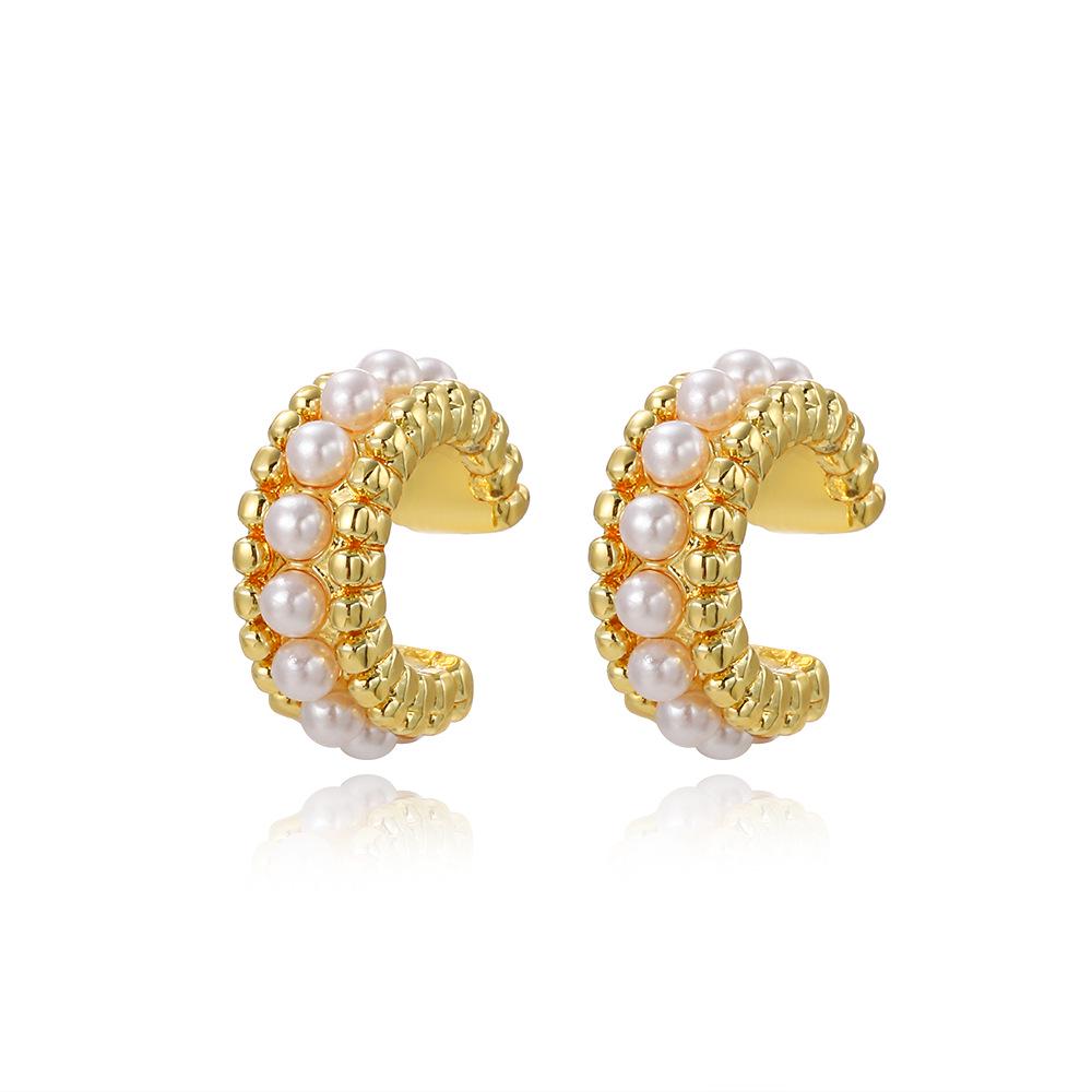 Set of 4 Fashionable Retro 18k Copper-Plated Imitation Pearl Ear Clips, Earrings, and Ear Bone Clips - No Piercing Needed.