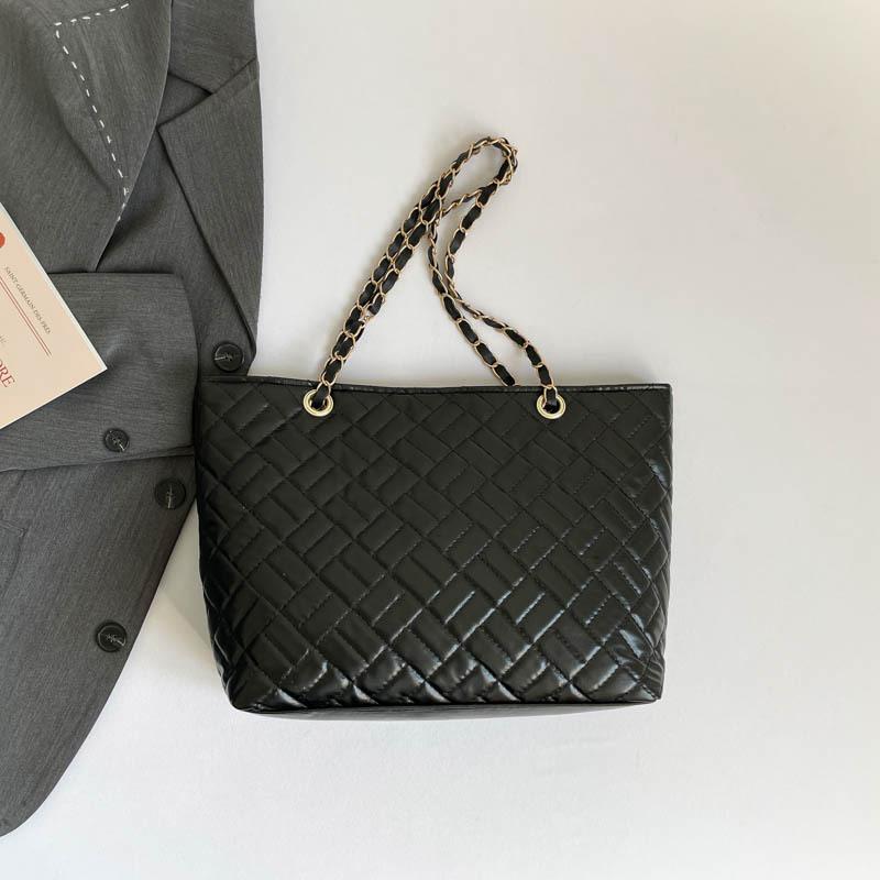 Leisure Fashion Large-capacity Tote Bag, Stylish and Trendy Crossbody Bag