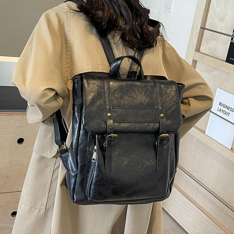 Large capacity bag new retro versatile backpack women's handbag feeling going out backpack
