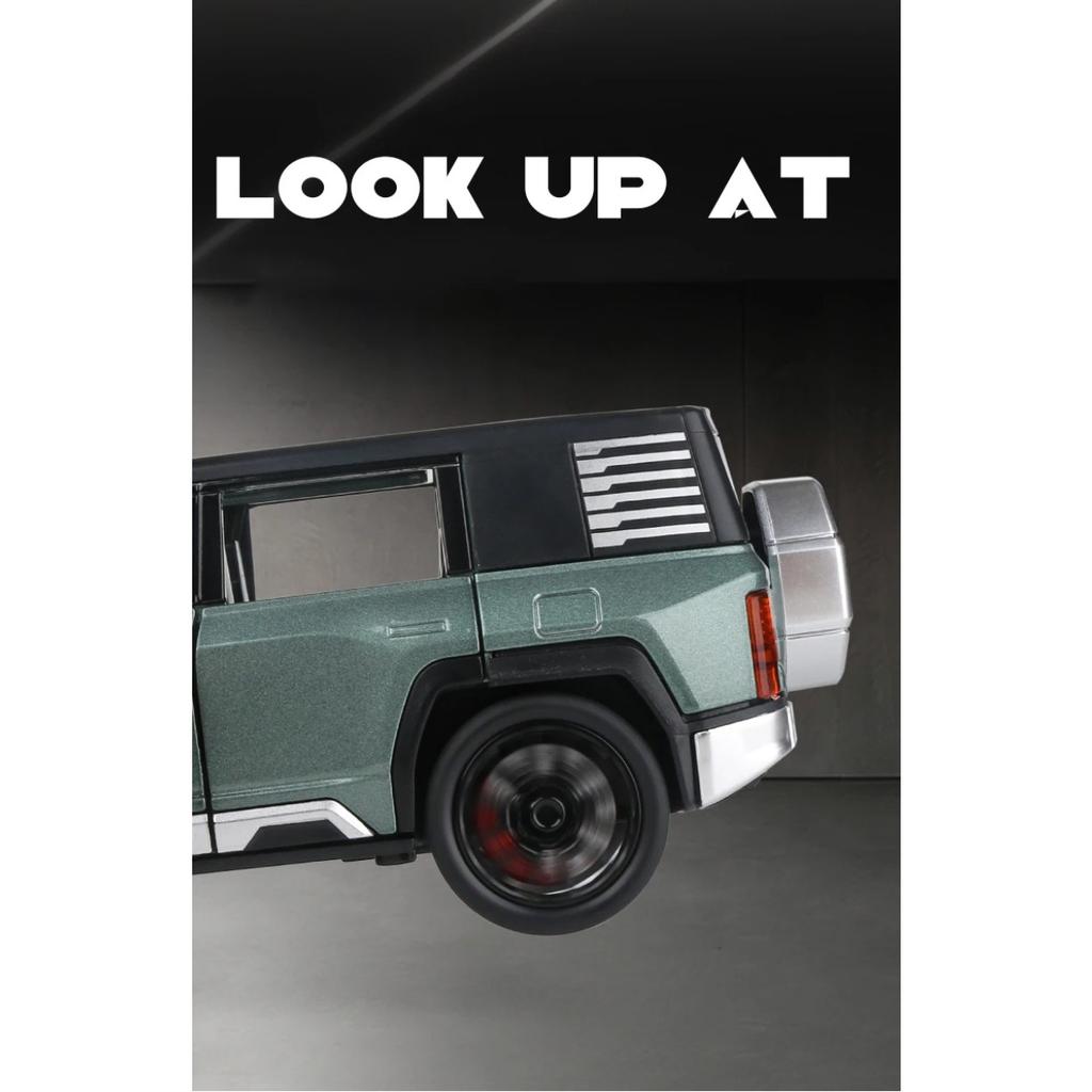 1/32 BYD Look UPAT U8 SUV Alloy Die Cast Toy Car Model Sound and Light Pull Back Children's Toy Collectibles Birthday Gift