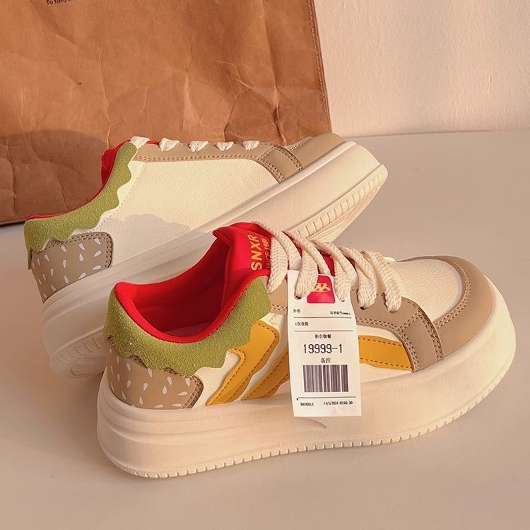 Herbst Damen Schuhe Hamburger Schuhe Nischenschuhe 2025 neue kleine weiße Schuhe vielseitig schick großer Kopf Brotschuhe Sportschuhe