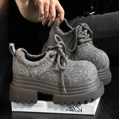 Damen flache Schuhe Kleine Größe Dicke Sohle Woll-Schnürschuhe Großer Zehenbereich Niedrige Form Frühling Herbst Saison Lässig Seidenoberfläche