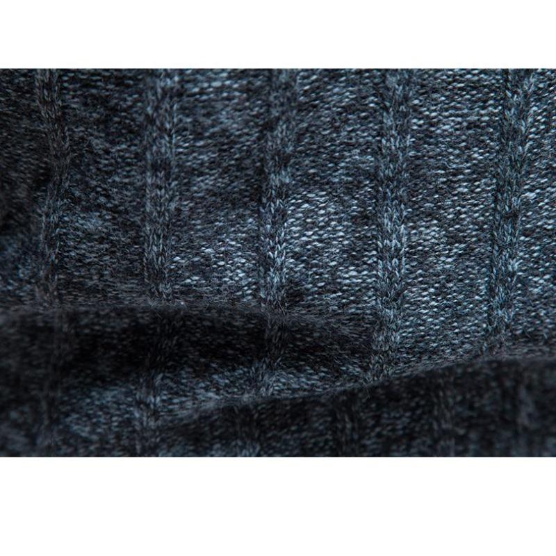 Men's Half-Zip Stand Collar Fleece Lined Knit Sweater.