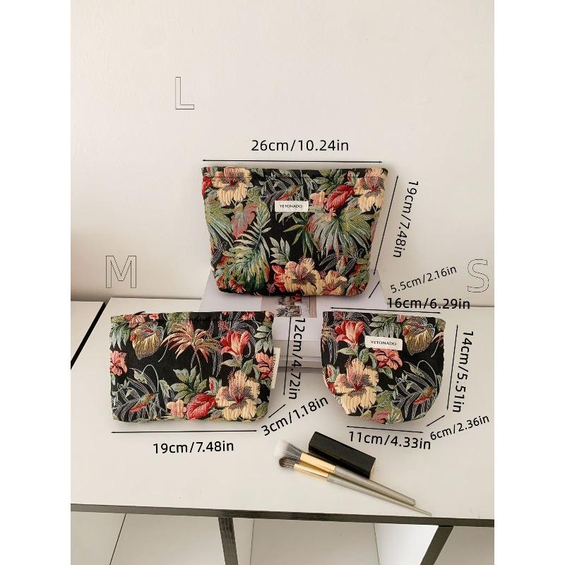 Large Capacity Travel Makeup Bag Vintage Cosmetic Pouch Portable Toiletry Organizer for Women Minimalist Clutch for Skincare Storage