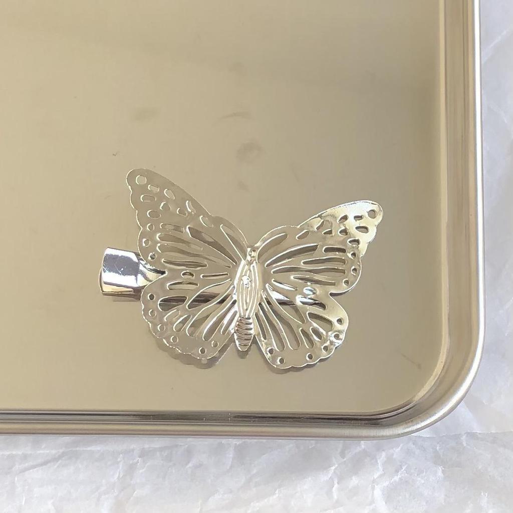 Hollow Butterfly Hair Clip - Y2K Silver/Gold Accessory for Bangs
