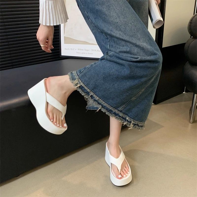 Big and Long Legs~ Small People Increase the Height of Thick-soled Flip-flops for Women's Summer Outer Wear Pinch Foot Muffin Slippers Wedge Heel 