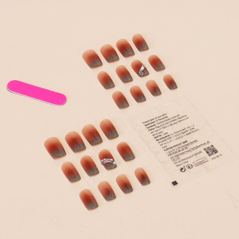 Autumn/Winter Gradient Nude French Wearable Nail Art Stickers - Removable Fake Nails