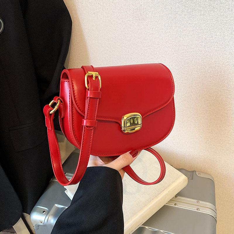 IELGY Fashionable All-Match Cross-Body Saddle Bag