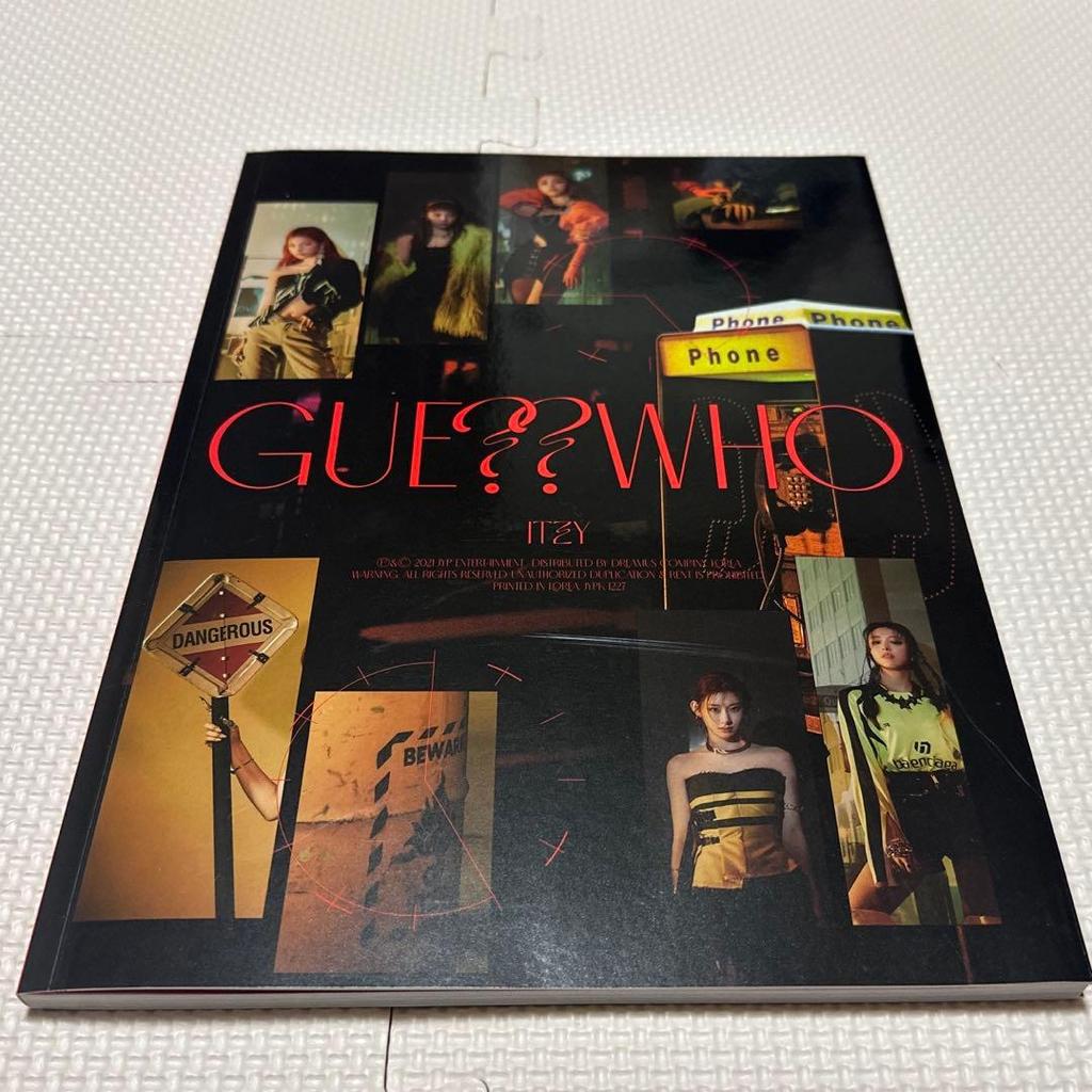 [USED] ITZY GUESSWHO WANNABE Album with Trading Card Postcard