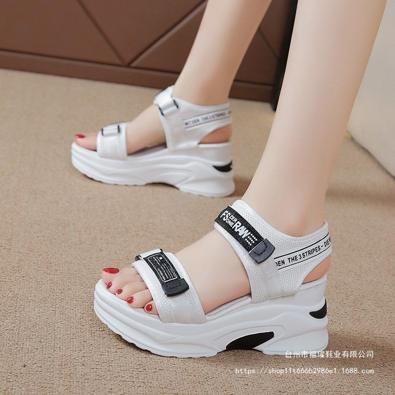 2025 summer new one-word Velcro waterproof table non-slip fashionable versatile sandals women platform sandals women