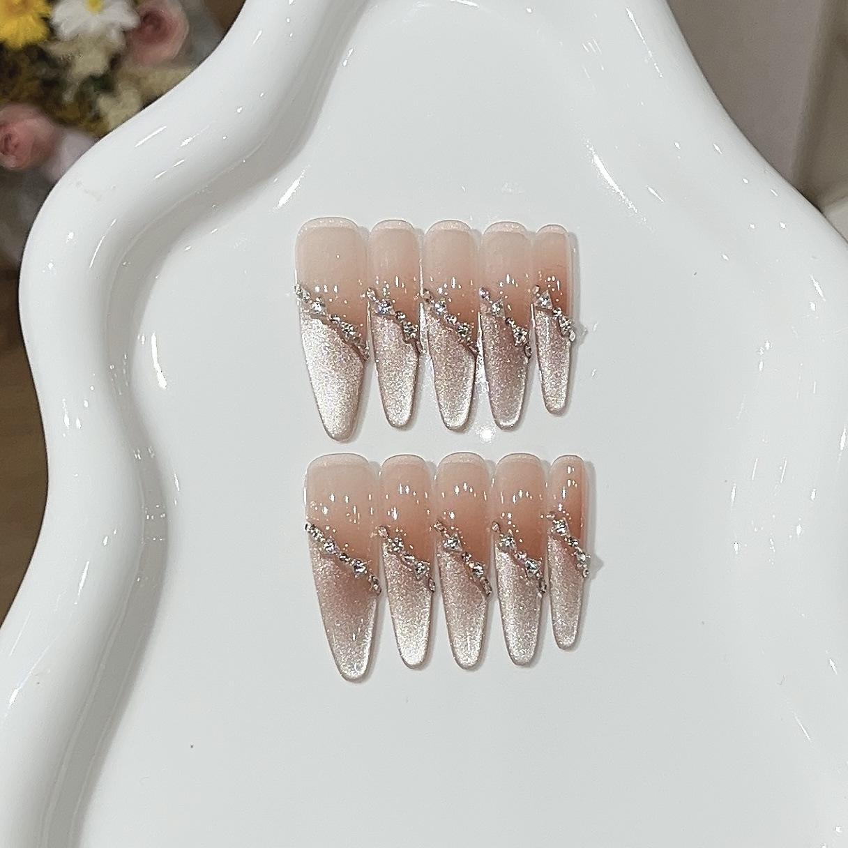 

Слезы цветка груши Весенняя атмосфера Ощущение розового света Неровный косой французский кошачий глаз Сломанный алмаз Износ Броня L