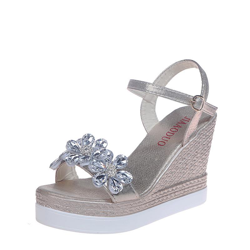 Spring and summer new muffin bottom slope heel rhinestone flower one-word buckle sandals
