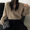 Women‘s Lazy Style Basic Short Plush Sweater Fall Winter Soft Comfortable Warm Simple Sweater for Lady V-neck Long Sleeve Loose Short Sweater