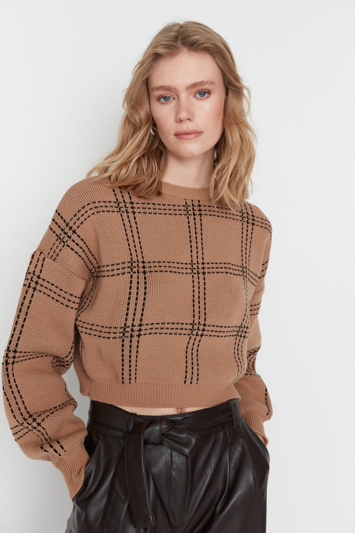

Трикотажный свитер с узором Camel Grid TWOAW22KZ0514