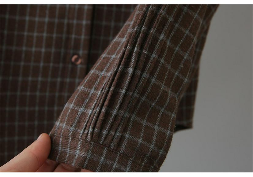 Plus Size Women's 2026 Spring Plaid Coat with Lace Collar Cardigan - Slimming Long Sleeve Shirt