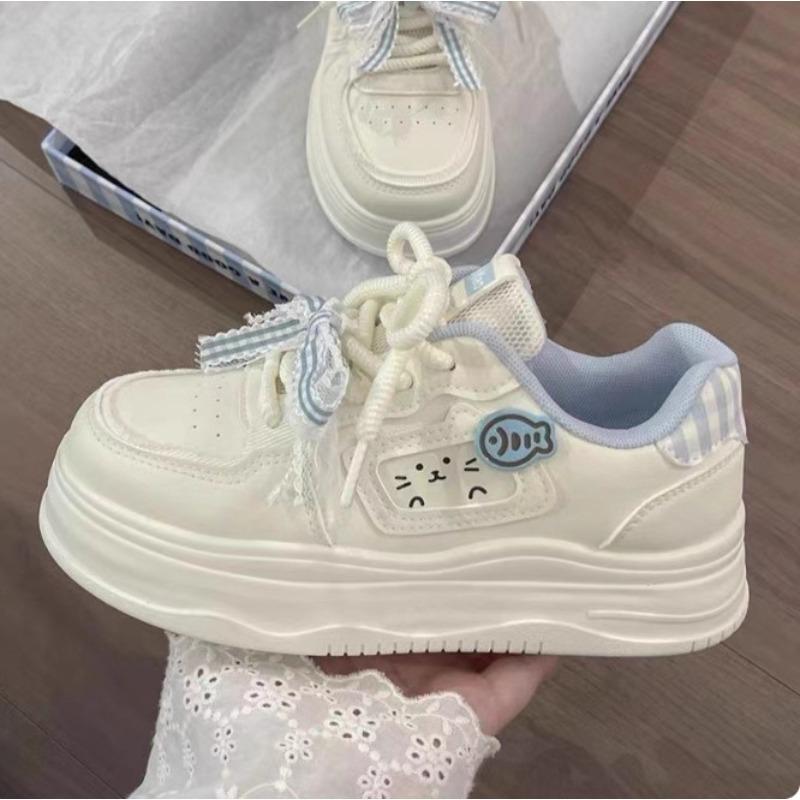 Milk fufu velvet little white shoes female cute niche versatile casual sports board shoes 2 new two cotton bread shoes