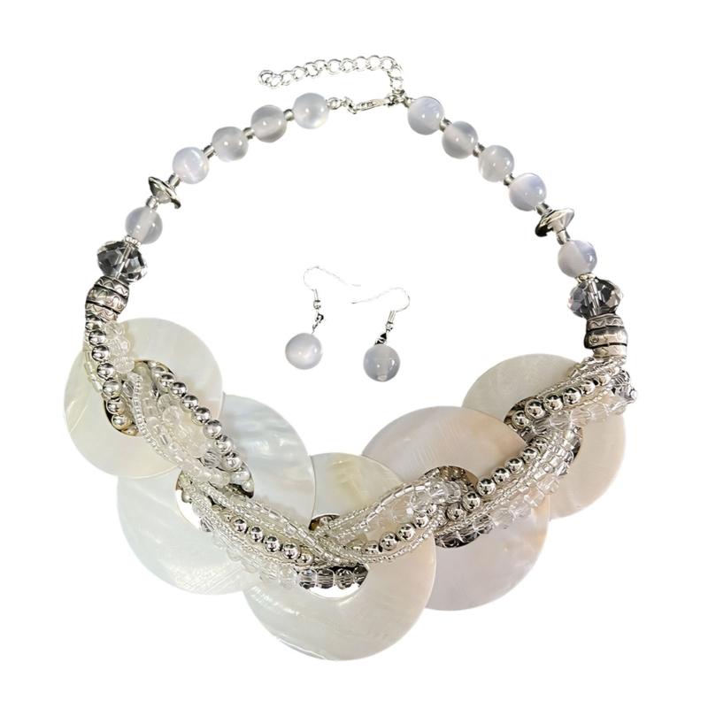 Elegant Shell Jewelry Set With Geometric Design Lightweight Sturdy For Daily Wear And Special Occasions Multiple Color Options