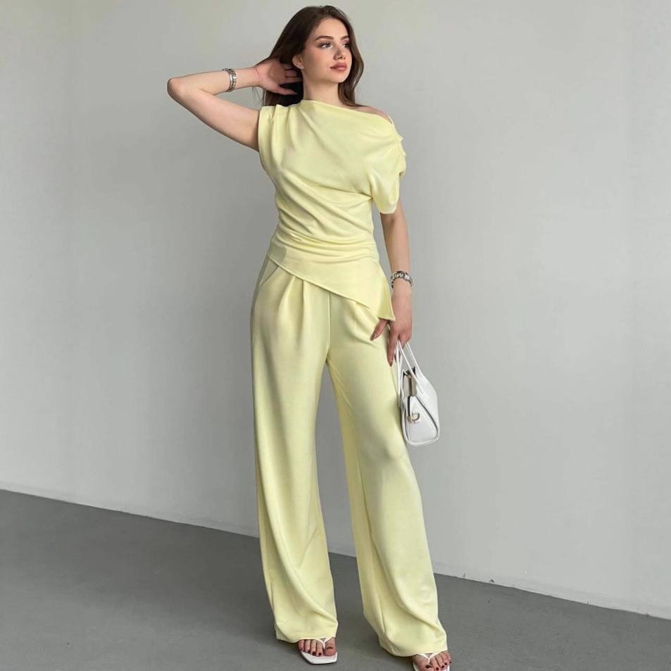2025 Summer, Europe and the United States Close the Waist and Look Thin, Loose and Comfortable, Slanted Shoulder Commuting, Round Neck Short-sleeved