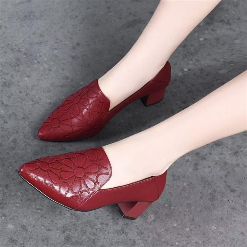 Soft leather medium heel single shoes spring and autumn new pointed commuting embossed thick heel deep mouth leather shoes