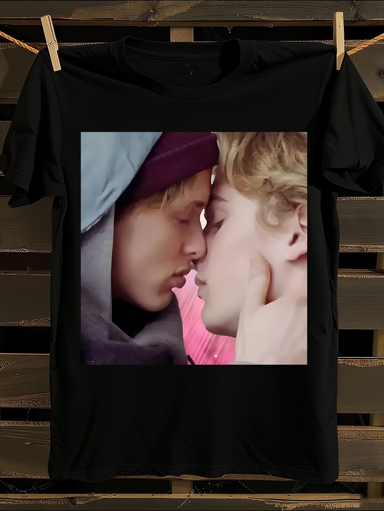 

Anime Gay Boyfriend Couple Fan Art T-Shirt Mens Tshirt Womens Tshirts with Letters Print Short Sleeves T-Shirt Casual Street Tee Shirt Top XL