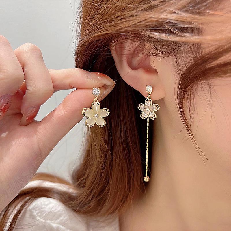 Exquisite Opal Flower Earrings For Women Rhinestone Long Tassel Zircon Earring Girls Wedding Party Temperament Jewelry 2025 New