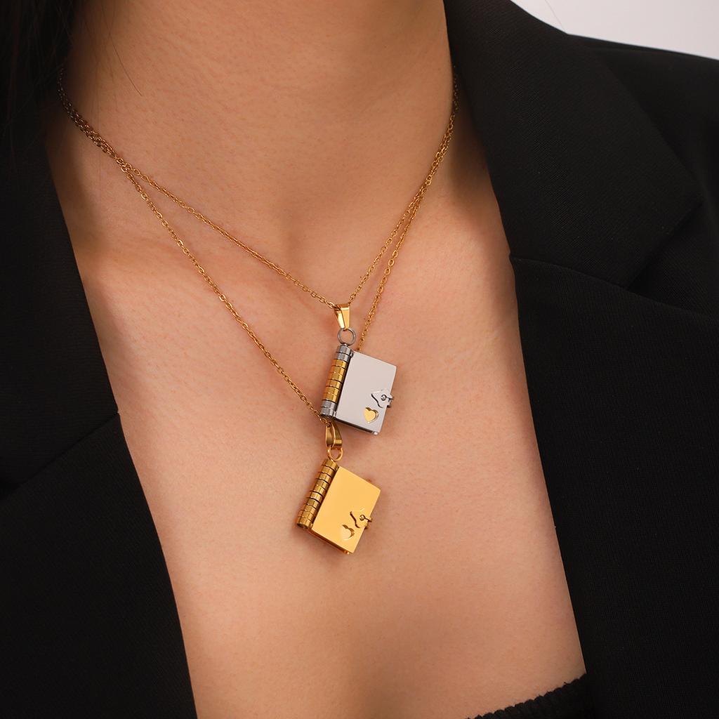 Color-block Heart Book Pendant Necklace for Women, Light Luxury Niche Design Titanium Steel Necklace, Fade-resistant